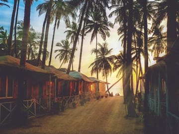 Mumbai and Goa Cultural and Beach Tour by Minivan