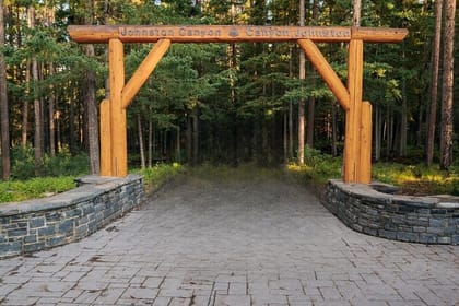 Lake Louise Johnston Canyon Icewalk Banff Town tour from Banff