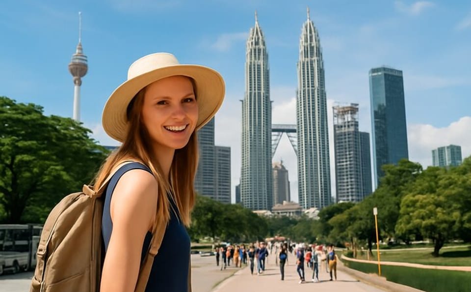 Kuala Lumpur Highlights Tour with Batu Caves and More