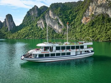 Halong Bay Day Tour By 5-Star Cruises, Buffet, Cave, Kayak & Pool