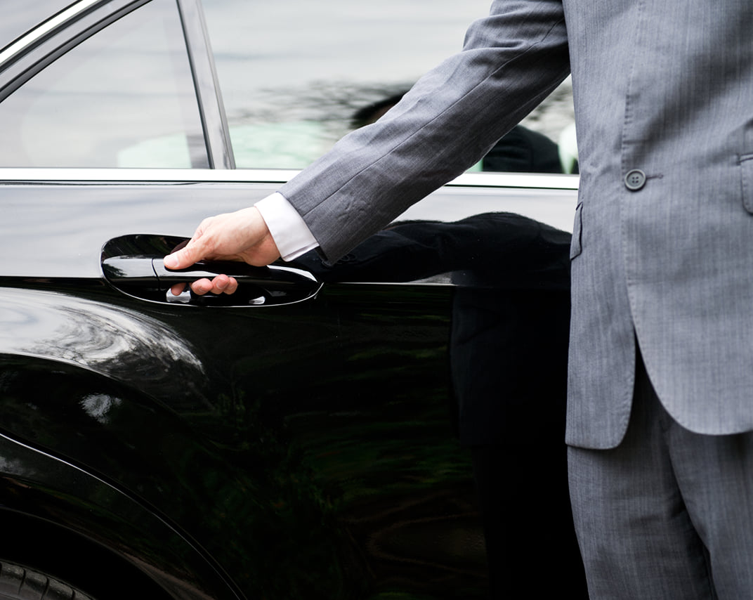 Florence to Rome Luxury Transfer E-Class 3