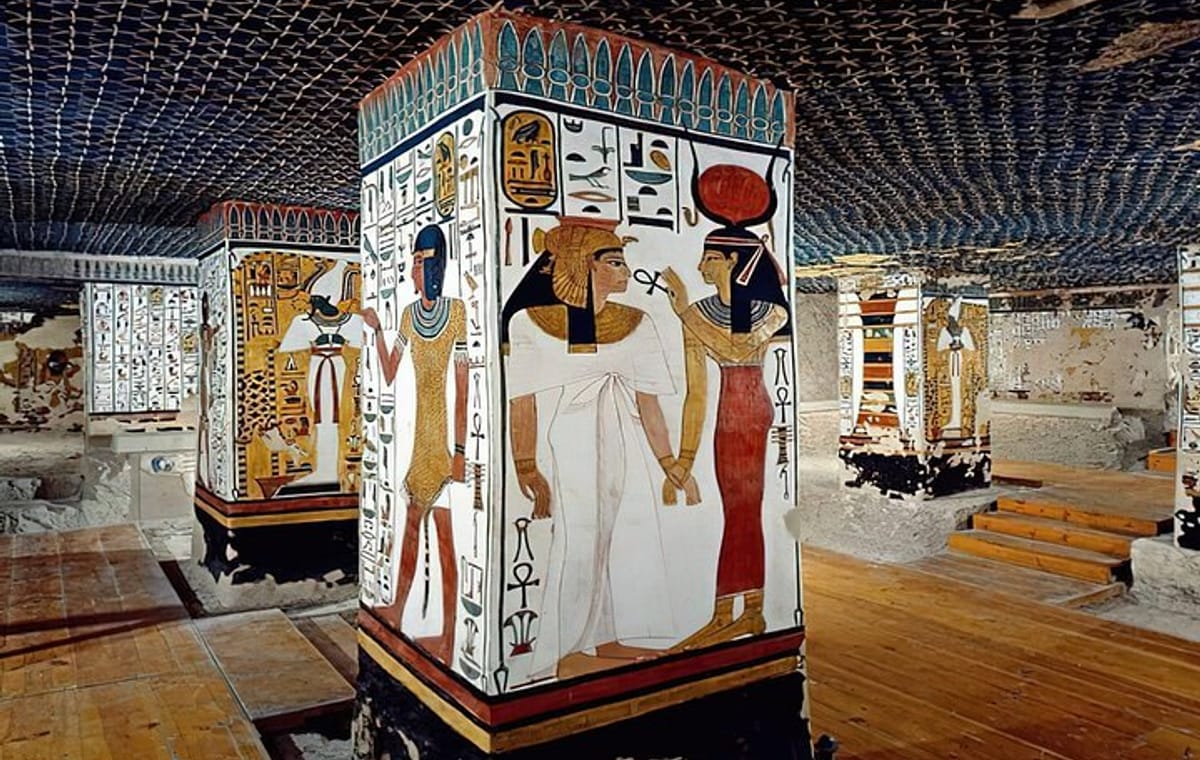 Private Luxor Experience: Valley of the Kings & Queens with Lunch