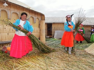 2-Day Cultural Tour of Lake Titicaca and Its Islands