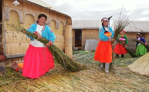2-Day Cultural Tour of Lake Titicaca and Its Islands