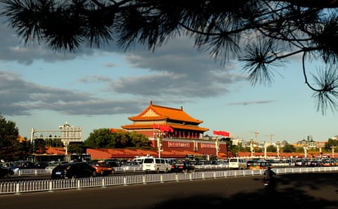 All Inclusive Boutique Tour: Tiananmen Square, Forbidden City and Mutianyu with VIP Pass