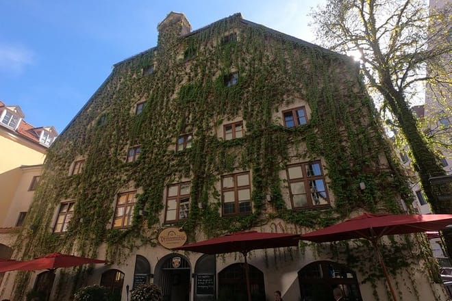 Ghosts of Munich: The Haunted Apprentice Exploration Game 8
