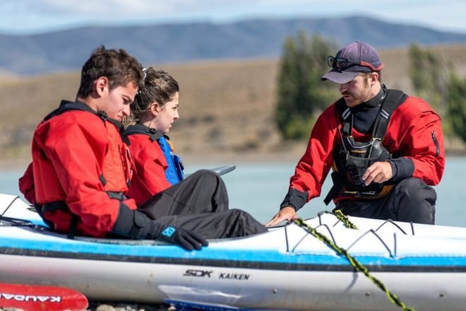 CALAFATE: Santa Cruz River Kayak Tour: Following Darwin’s Route 3