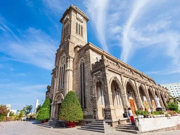 Nha Trang Cultural Landmarks and Local Cuisine Tour