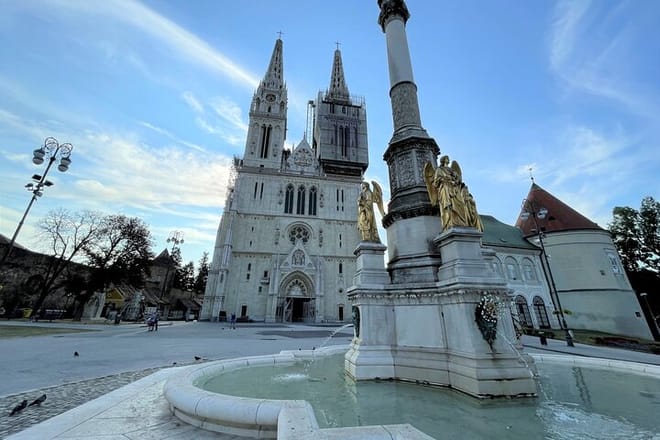 Private Zagreb Walking Tour with WWII Tunnels and Funicular Ride 3