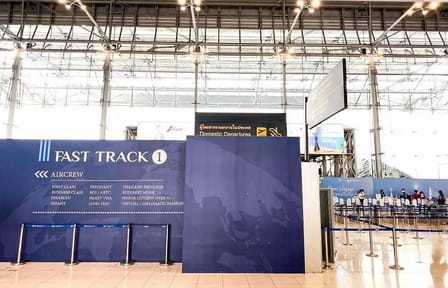 Bangkok Suvarnabhumi Airport: Guided Fast-Track Service