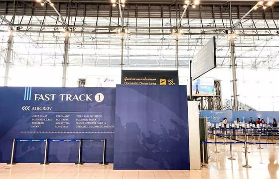 Bangkok Suvarnabhumi Airport: Guided Fast-Track Service