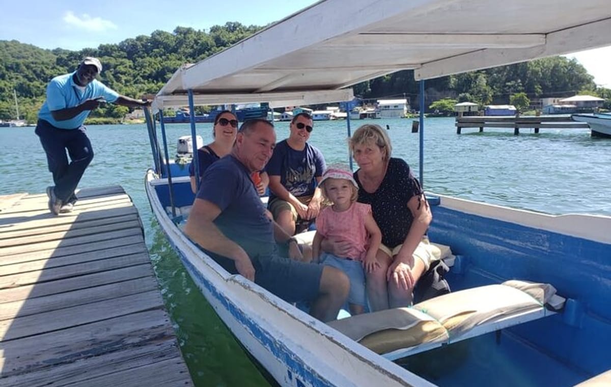 Mangrove Tunnel, Garifuna village,food tasting,wildlife encounter