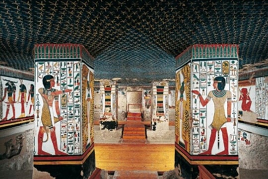 2-Day Luxor Tour: Kings, Queens, Hatshepsut & Medinet Habu & More