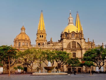 Professional Photo Shoot Experience in Guadalajara