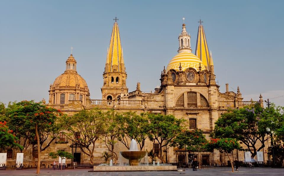 Professional Photo Shoot Experience in Guadalajara