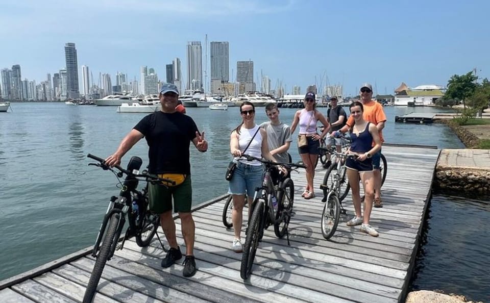 Bike Tour and Lunch at Anthony Bourdain's Favorite Cartagena Spot