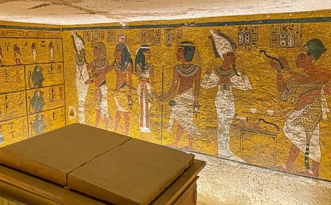 Valley of the Kings 4-Hour Guided Tour in Luxor
