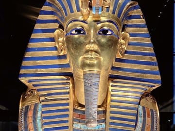 Cairo Day Trip from Hurghada: Pyramids & Grand Egyptian Museum