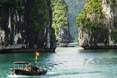 Majestic Ha Long Bay and Hanoi Adventure: Discover Heritage and Culture