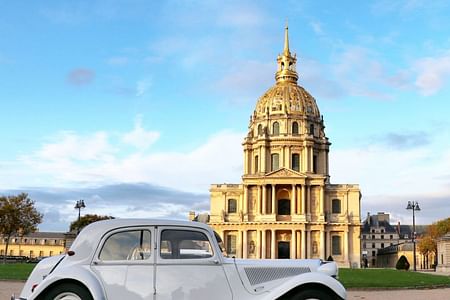 Vintage Elegance: Paris Time Travel Tour