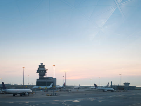 Private transfer: Reykjavik from/to Keflavik Airport, photo 5
