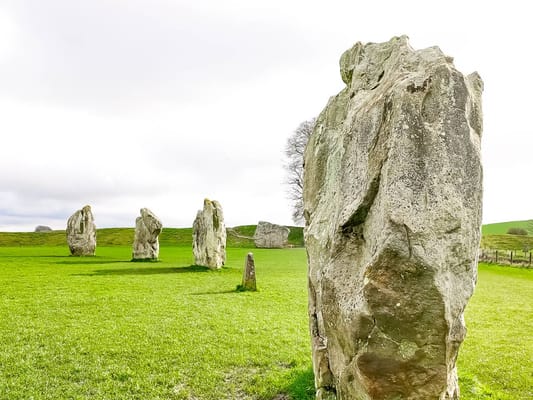 From London: Stonehenge & the Stone Circles of Avebury