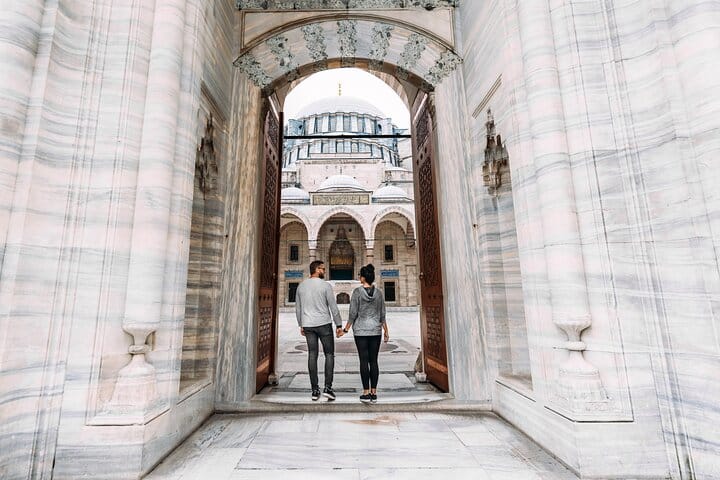 Personal Travel and Vacation Photographer Tour in Istanbul 5