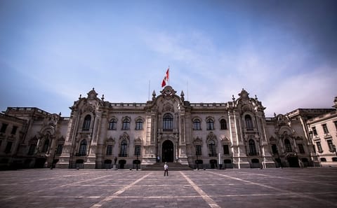 Walking Tour of Lima's Historic Landmarks and Catacombs