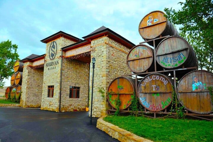 Shamakhi-tour-Alpaca-tour-wine-tour-meyseri-wine-Azerbaijan-meysari