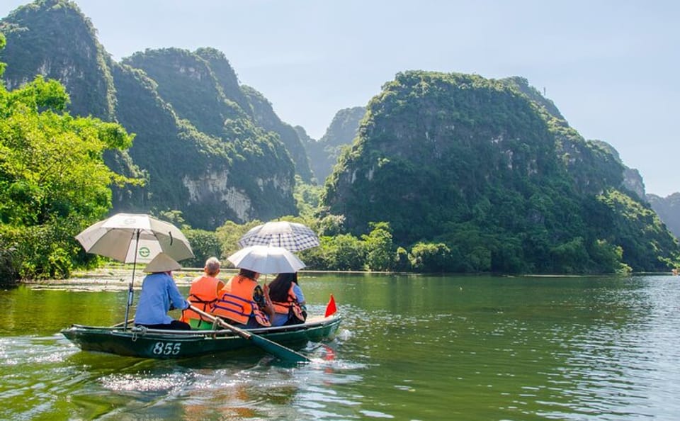 Ninh Binh Day Tour: Hoa Lu, Trang An, and Mua Cave Exploration