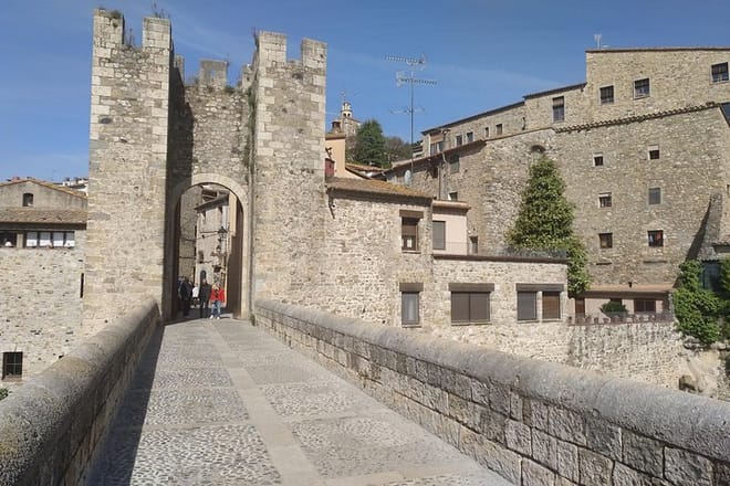 Private Girona and Besalu, Jewish History tour from Barcelona 8
