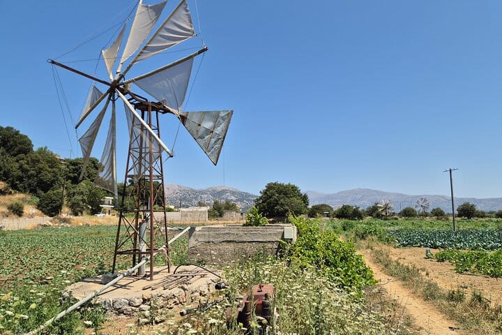 Knossos & lasithi plateau villages,Zeus's cave&olive oil Mill 10