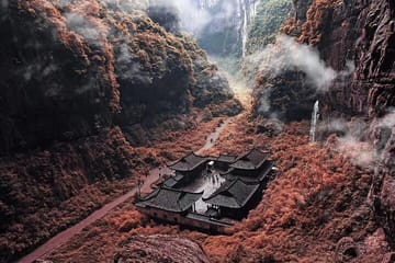 2-Day Private Tour of Wulong Karst and Dazu Carvings in Chongqing