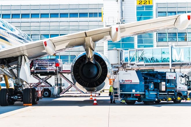 Private transfers to/from Portsmouth Int'l Port and London Gatwick Airport 10