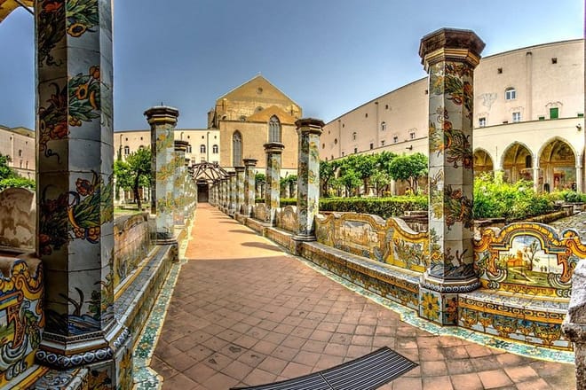 Walking Tour in the Ancient Center of Naples (4 hours)	 3