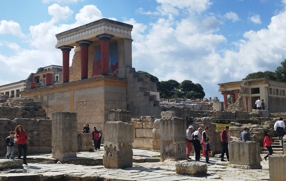 Private Tour of Knossos Palace and Heraklion City