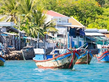 Hon Mun Marine Park Snorkeling and Nha Trang Island Tour