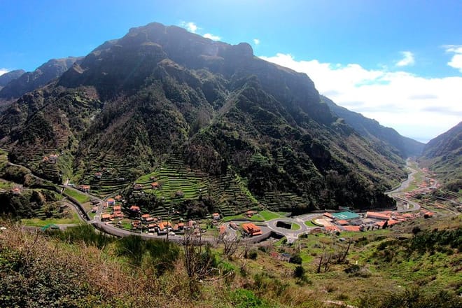 Cabo Girão Skywalk, Vineyards, Wine Tasting Tour in Open Roof 4x4 & Dolphin Watching 8