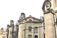 J.R.R. Tolkien's Oxford and Stonehenge Private Tour 7