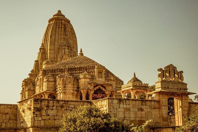 Meera Bau Temple in Fort.