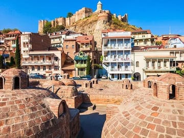4 Full days in Georgia with private tour, free aiport
