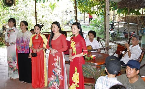 Mekong Delta Small Group Tour with Boat Trip from Ho Chi Minh City