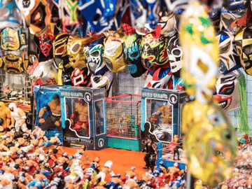 Nightlife Mexican Tour: Cantinas Mariachi and Lucha Libre