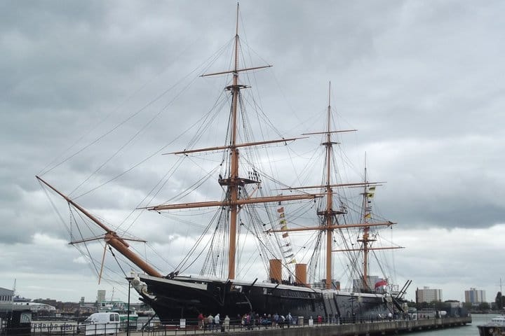 Full-Day Private Tour to the Historic Naval City Portsmouth 5