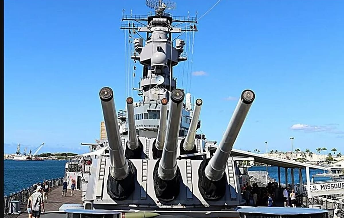 Explore Pearl Harbor, USS Arizona Memorial & Battleship Missouri