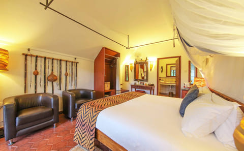 5 Days Wildebeest Migration Flying Safari