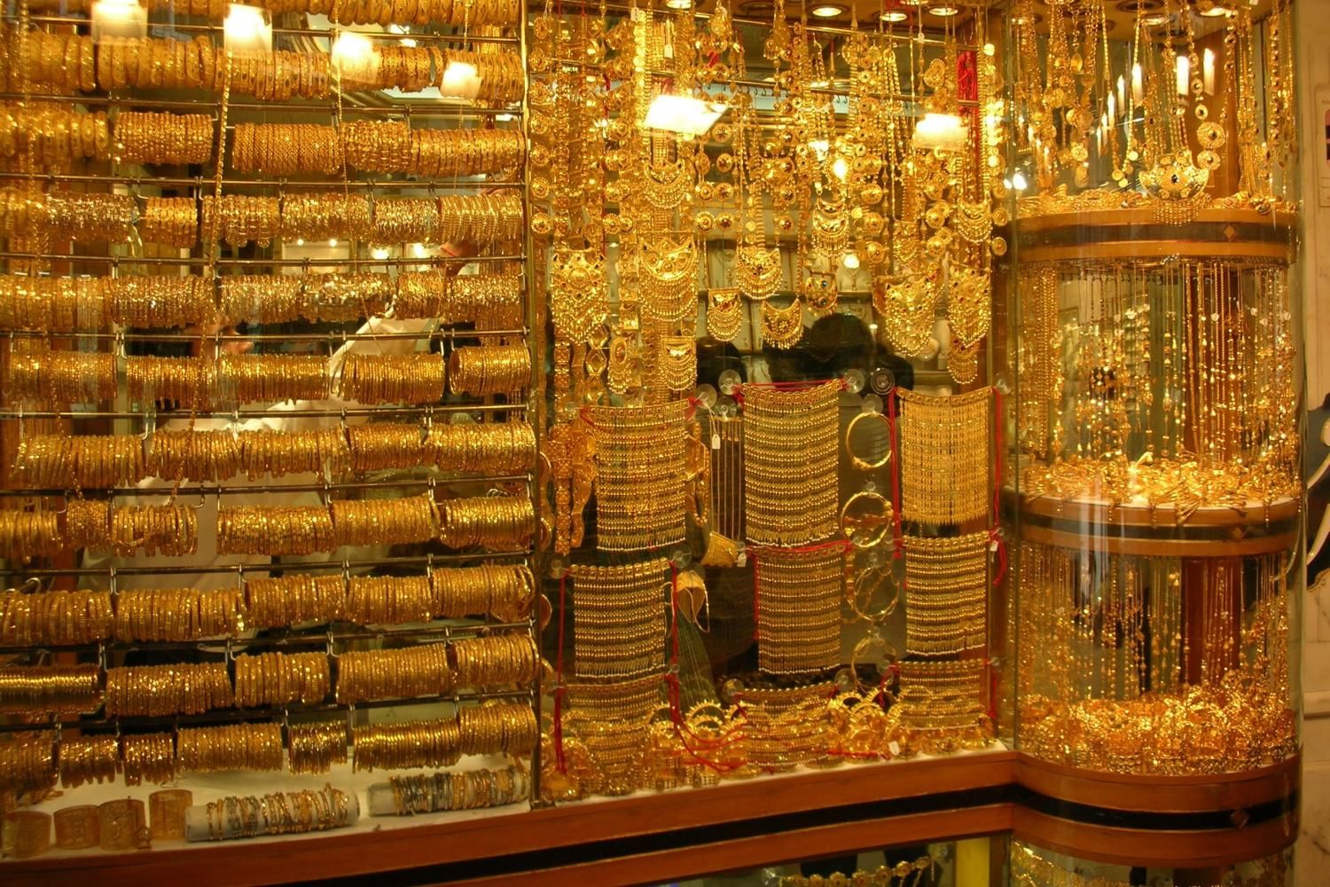 Full Day Dubai Tour with Burj Khalifa with Daytur