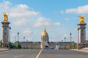 Self-Guided Audio Walking Tour of Paris Landmarks