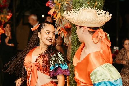 Dinner with Private Show in Tiquicia Traditional Nights