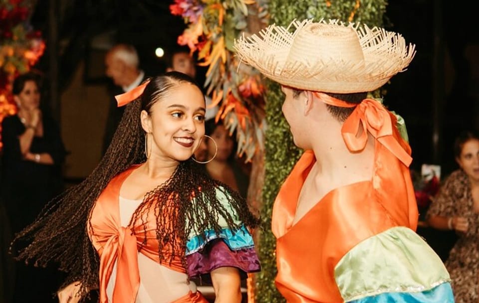 Traditional Costa Rican Dinner and Show in Escazu